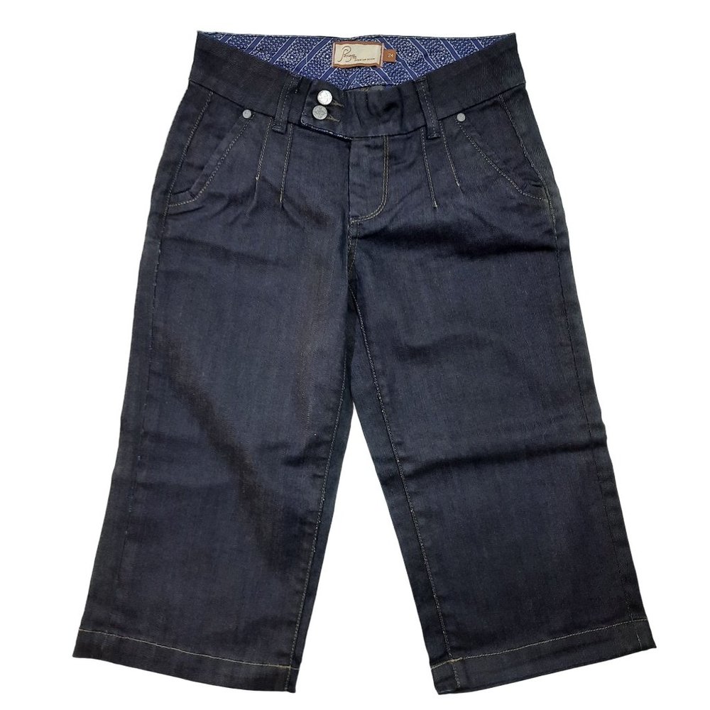 NWT Women's Long Shorts Size 24